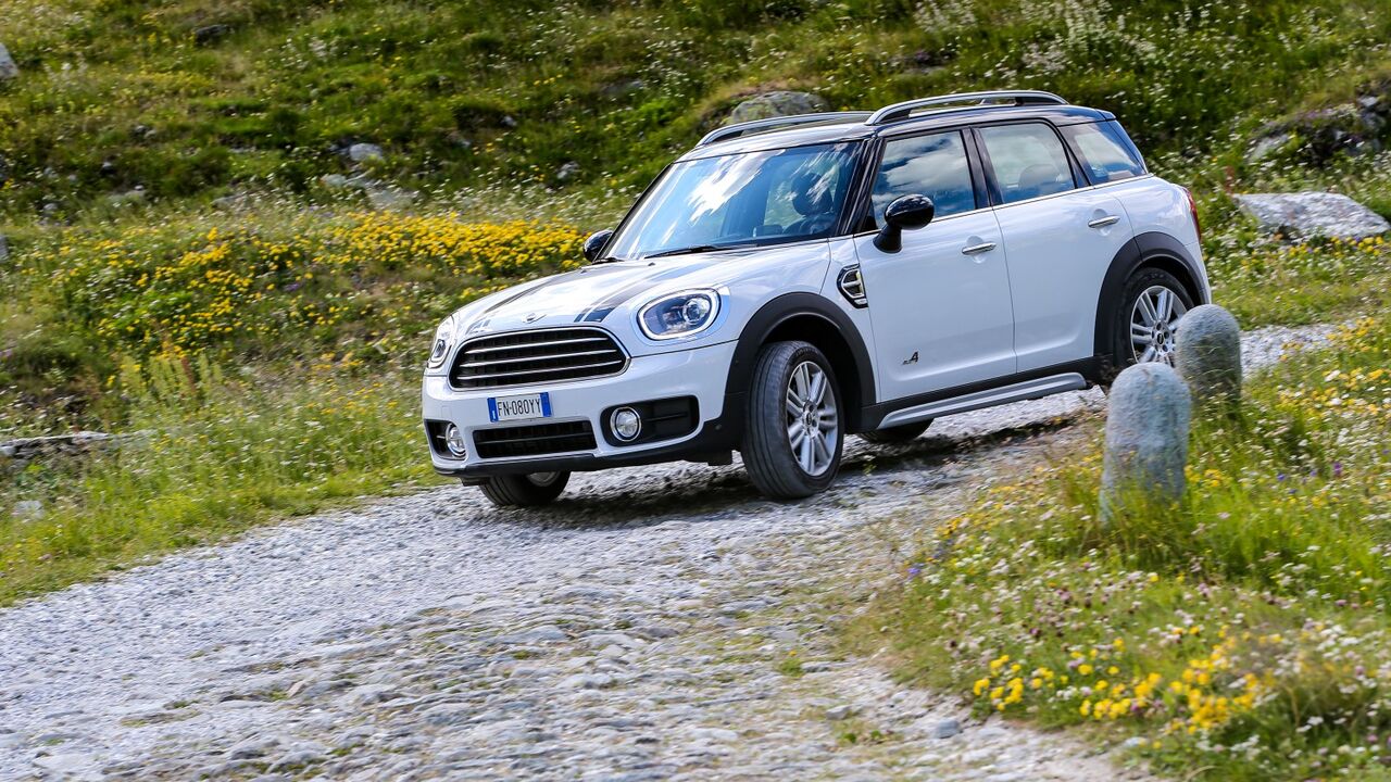 MINI Countryman per un’estate all’insegna della spaziosità e dell’intrattenimento thumbnail